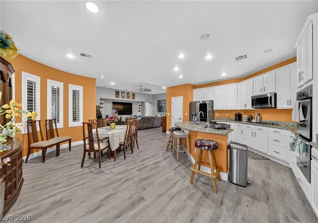 Photo 4 of Single family home for sale at 11212 Hudson Brk St, Las Vegas, NV 89183 | MLS# 2797535 | Listing updated on 2026-10-05