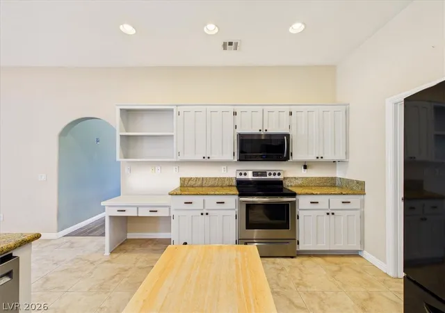 Photo 2 of Single family home for sale at 6640 Stubblefield Dr, Pahrump, NV 89061 | MLS# 2797698 | Listing updated on 2026-10-02