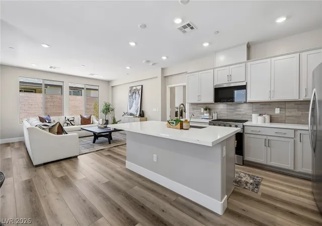 Photo 3 of Townhouse for sale at 10050 Amber Rose Ave, Las Vegas, NV 89143 | MLS# 2797625 | Listing updated on 2026-09-10