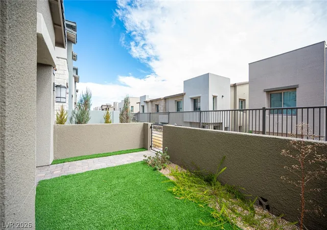 Photo 3 of Townhouse for sale at 600 N Carriage Hl Dr #1056, Las Vegas, NV 89138 | MLS# 2798137 | Listing updated on 2026-09-05