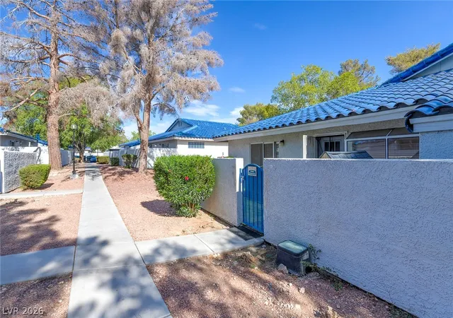 Photo 2 of Sale Pending at 2140 Willowbury Dr #C, Las Vegas, NV 89108 | MLS# 2797626 | Listing updated on 2026-09-04