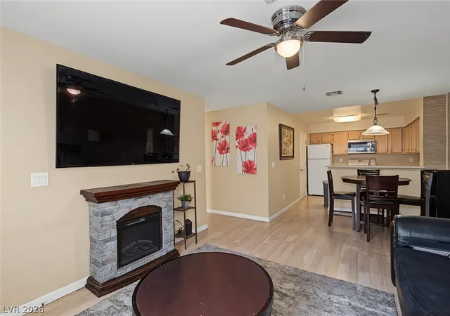 Photo 3 of Sale Pending at 2140 Willowbury Dr #C, Las Vegas, NV 89108 | MLS# 2797626 | Listing updated on 2026-09-04