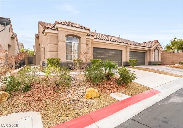 Photo 2 of Townhouse for sale at 9791 Hickory Crst Ct, Las Vegas, NV 89147 | MLS# 2798193 | Listing updated on 2026-09-19