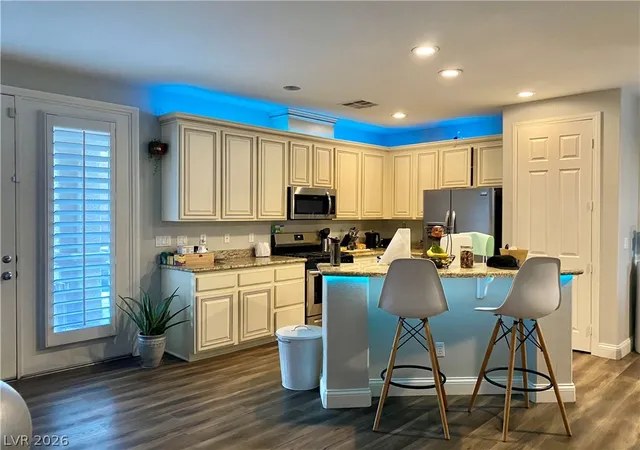 Photo 4 of Single family home for sale at 1081 Maple Bnd Ct, Las Vegas, NV 89138 | MLS# 2798899 | Listing updated on 2026-09-06
