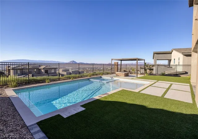 Photo 3 of Single family home for sale at 526 Riley Ridge Ct, Henderson, NV 89012 | MLS# 2798739 | Listing updated on 2026-09-12