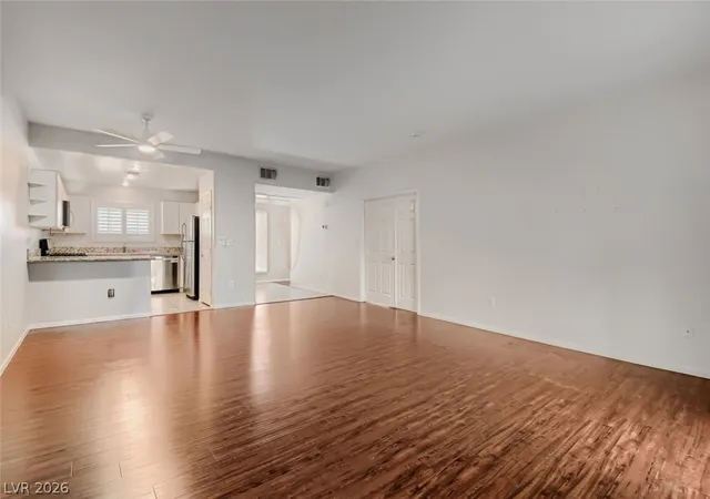 Listing Photo 5 - Condo for sale in building located at 401 Pine Hvn St, Las Vegas, NV 89144 - Unit #103