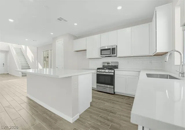 Photo 4 of Single family home for sale at 58 Via Montoro, Henderson, NV 89011 | MLS# 2799616 | Listing updated on 2026-09-07