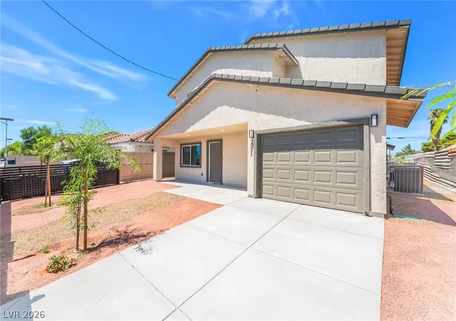 Listing Photo 4 - Condo for sale in building located at 1031 Palm St, Las Vegas, NV 89104