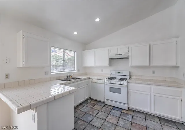 Photo 3 of Sale Pending at 3511 Farina Dr, North Las Vegas, NV 89032 | MLS# 2799860 | Listing updated on 2026-10-07