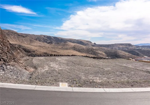 Photo 2 of Sale Pending at 1151 Alpine Ledge Dr, Henderson, NV 89012 | MLS# 2799739 | Listing updated on 2026-09-03