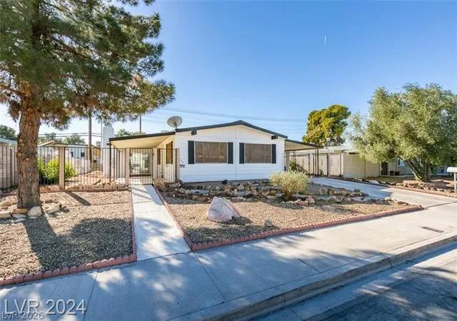 Photo 2 of Manufactured home for sale at 5235 Sir James Way, Las Vegas, NV 89110 | MLS# 2800109 | Listing updated on 2026-09-15
