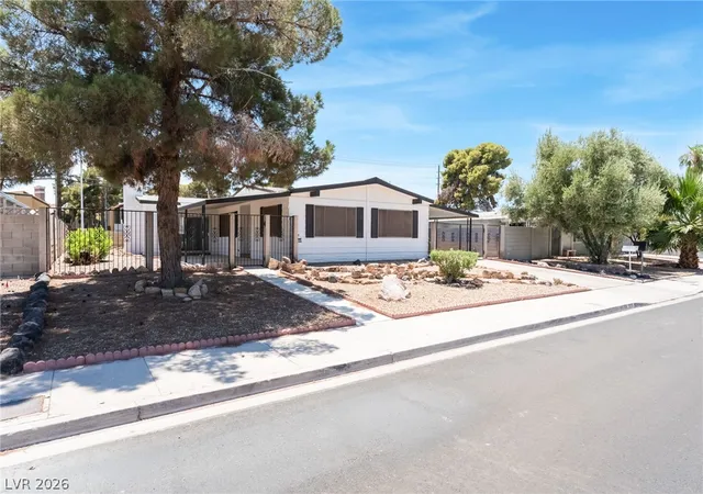 Photo 3 of Manufactured home for sale at 5235 Sir James Way, Las Vegas, NV 89110 | MLS# 2800109 | Listing updated on 2026-09-15