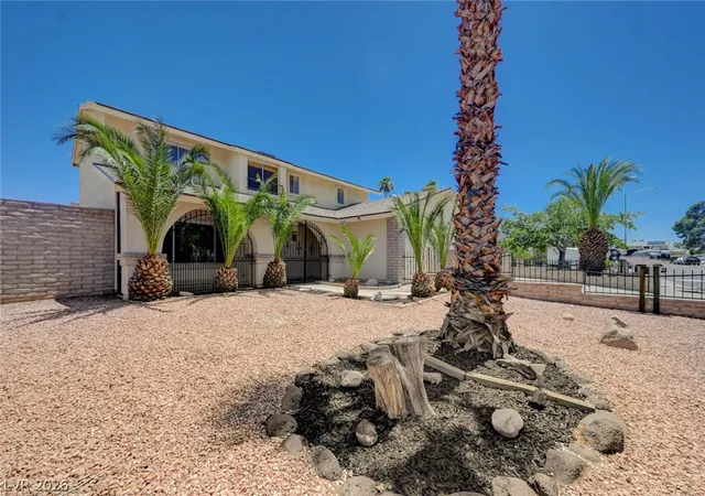 Photo 3 of Single family home for sale at 405 Davenport Ln, Las Vegas, NV 89107 | MLS# 2800032 | Listing updated on 2026-09-03