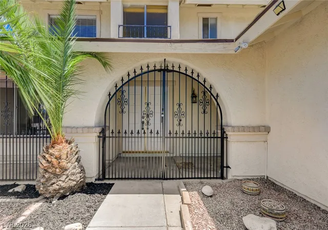 Photo 3 of Single family home for sale at 405 Davenport Ln, Las Vegas, NV 89107 | MLS# 2800032 | Listing updated on 2026-09-03