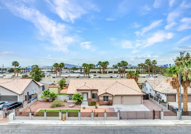 Photo 1 of Single family home for sale at 2660 Rosanna St, Las Vegas, NV 89117 | MLS# 2800279 | Listing updated on 2026-09-22