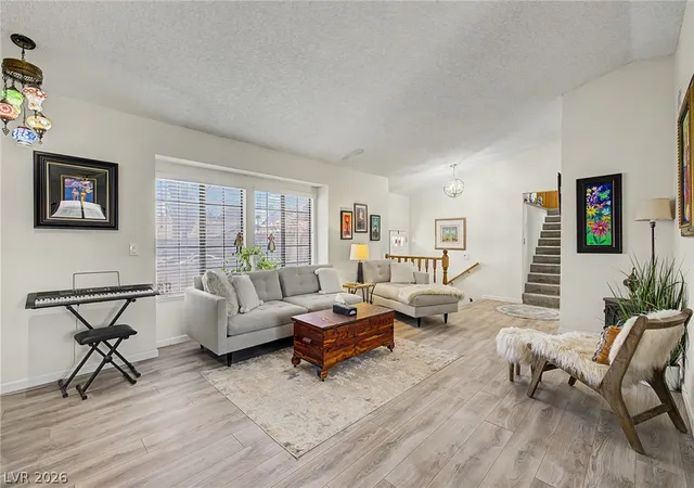 Photo 3 of Sale Pending at 4472 Lindenhurst Ln, Las Vegas, NV 89120 | MLS# 2800706 | Listing updated on 2026-09-09