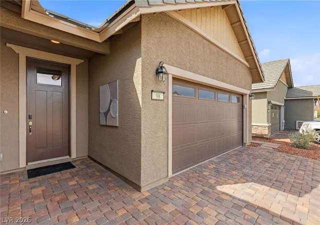 Photo 3 of Single family home for sale at 98 Cadence Crst Ave, Henderson, NV 89011 | MLS# 2800364 | Listing updated on 2026-09-28
