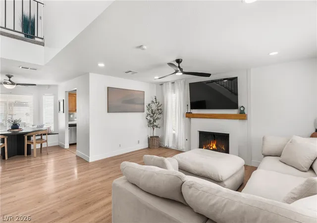 Photo 3 of Sale Pending at 3233 Barbuda Rd, Las Vegas, NV 89117 | MLS# 2798550 | Listing updated on 2026-09-05