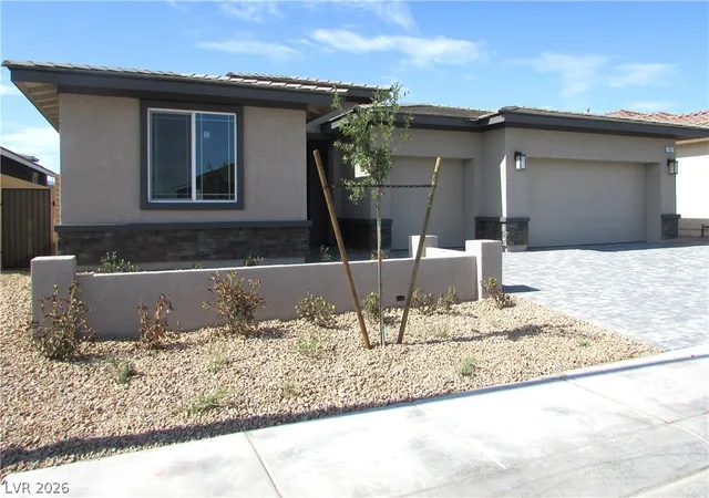 Photo 3 of Sale Pending at 513 Chestnut Falcon St, Henderson, NV 89011 | MLS# 2800957 | Listing updated on 2026-09-07