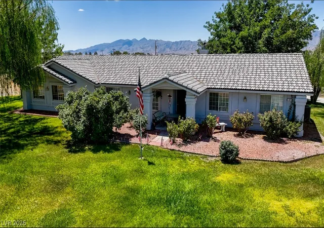 Photo 2 of Single family home for sale at 301 W Hickory St, Pahrump, NV 89048 | MLS# 2800002 | Listing updated on 2026-09-11