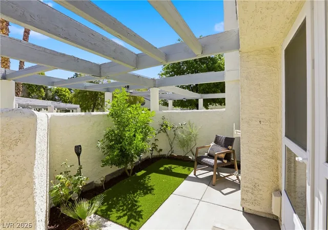 Photo 3 of Townhouse for sale at 2728 Ferrin Rd, Las Vegas, NV 89117 | MLS# 2801112 | Listing updated on 2026-09-10