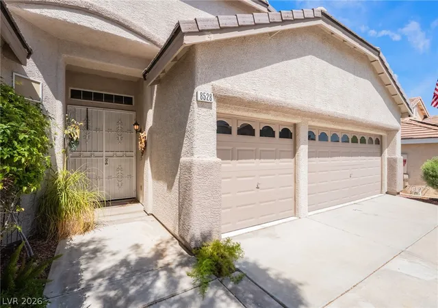 Photo 3 of Sale Pending at 8528 Bandits Blf Ave, Las Vegas, NV 89143 | MLS# 2801401 | Listing updated on 2026-09-11