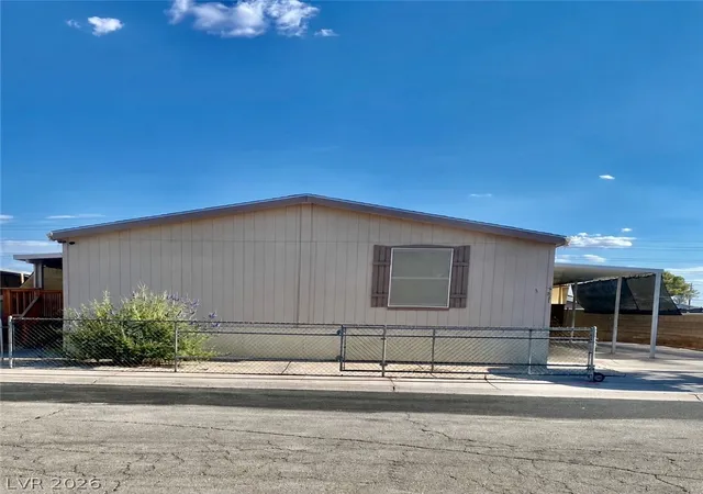 Manufactured home for sale at 5621 Tahoe Dr, Las Vegas, NV 89142 | MLS# 2801537