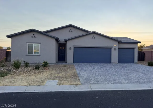 Single family home for sale at 1580 Outlaw St, Pahrump, NV 89060 | MLS# 2801611