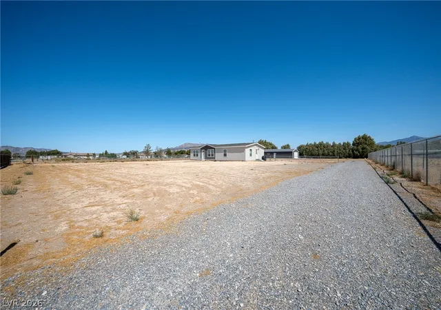 Photo 3 of Manufactured home for sale at 250 E Blosser Ranch Rd, Pahrump, NV 89060 | MLS# 2800630 | Listing updated on 2026-09-07