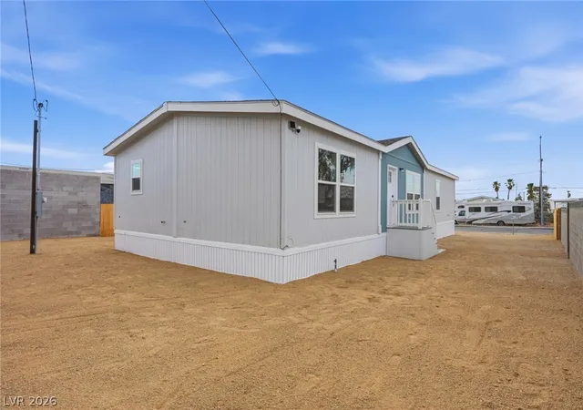 Photo 1 of Sale Pending at 204 Mojave Ln, Henderson, NV 89015 | MLS# 2798969 | Listing updated on 2026-09-03