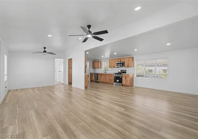 Photo 3 of Manufactured home for sale at 3434 Gulf Shrs Dr, Las Vegas, NV 89122 | MLS# 2799863 | Listing updated on 2026-09-02