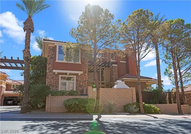Photo 3 of Townhouse for sale at 18 Cerchio Alto, Henderson, NV 89011 | MLS# 2801764 | Listing updated on 2026-09-02