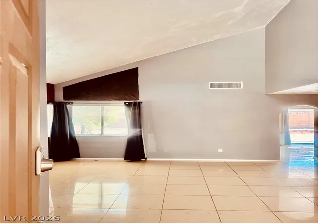 Photo 4 of Single family home for sale at 156 Wynntry Dr, Henderson, NV 89074 | MLS# 2799529 | Listing updated on 2026-09-03