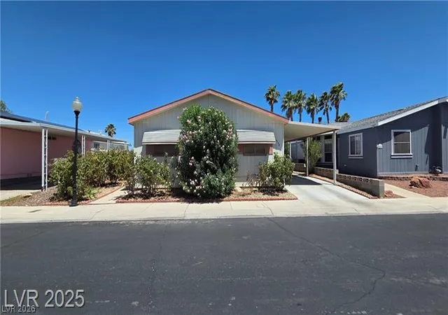 Photo 3 of Single family home for sale at 4558 W Sonia Rose Ln, Las Vegas, NV 89122 | MLS# 2801917 | Listing updated on 2026-10-06