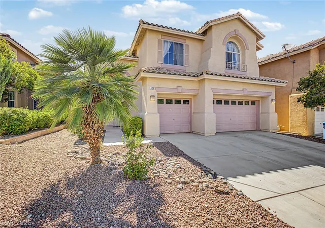 Photo 4 of Single family home for sale at 425 Emerald Hts St, Las Vegas, NV 89144 | MLS# 2802238 | Listing updated on 2026-09-12