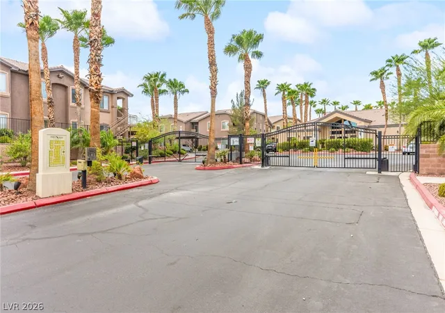 Listing Photo 2 - Condo for sale in building located at 8805 Jeffreys St, Las Vegas, NV 89123 - Unit #1114