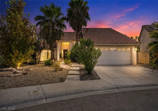 Photo 2 of Single family home for sale at 390 Rushing Crk Ct, Henderson, NV 89014 | MLS# 2801952 | Listing updated on 2026-09-02