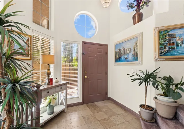 Photo 3 of Sale Pending at 2000 Summit Pointe Dr, Las Vegas, NV 89117 | MLS# 2802609 | Listing updated on 2026-08-31