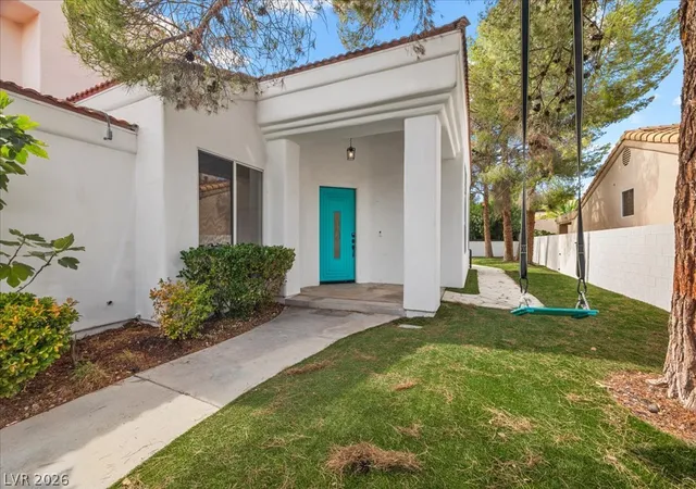 Photo 4 of Single family home for sale at 2071 Sutton Way, Henderson, NV 89074 | MLS# 2802741 | Listing updated on 2026-09-09