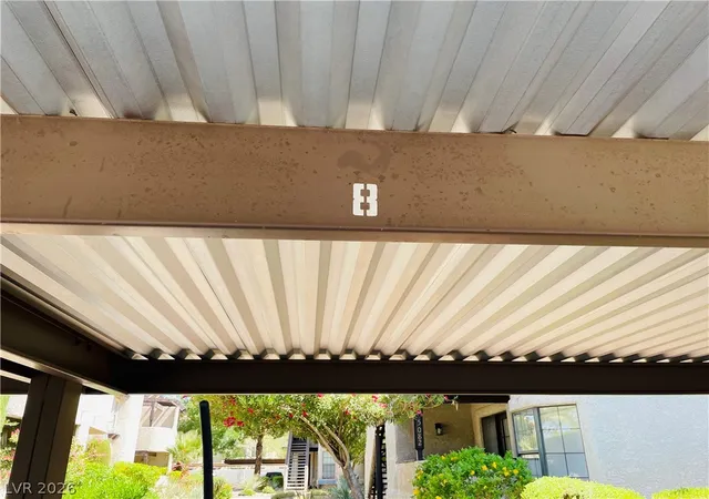 Listing Photo 4 - Condo for sale in building located at 5086 Jeffreys St, Las Vegas, NV 89119 - Unit #201