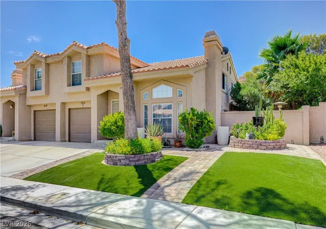 Photo 2 of Sale Pending at 2837 Shannon Cvs Dr, Henderson, NV 89074 | MLS# 2802436 | Listing updated on 2026-09-02