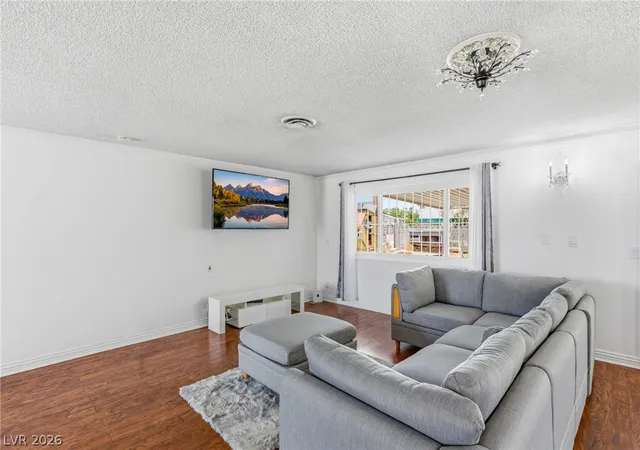 Photo 2 of Single family home for sale at 3948 Oakhill Ave, Las Vegas, NV 89121 | MLS# 2802728 | Listing updated on 2026-08-30