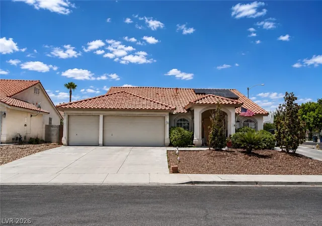 Photo 2 of Sale Pending at 5365 Georgia Peach Ct, Las Vegas, NV 89130 | MLS# 2802921 | Listing updated on 2026-09-07