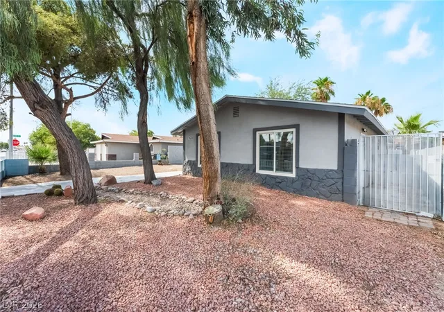 Photo 3 of Single family home for sale at 3903 Sequoia Ave, Las Vegas, NV 89110 | MLS# 2801939 | Listing updated on 2026-10-29