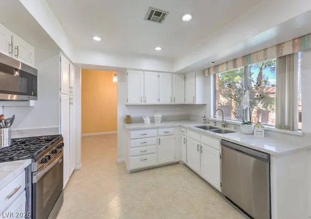 Photo 1 of Single family home for sale at 1529 Padova Dr, Las Vegas, NV 89117 | MLS# 2802566 | Listing updated on 2026-09-11