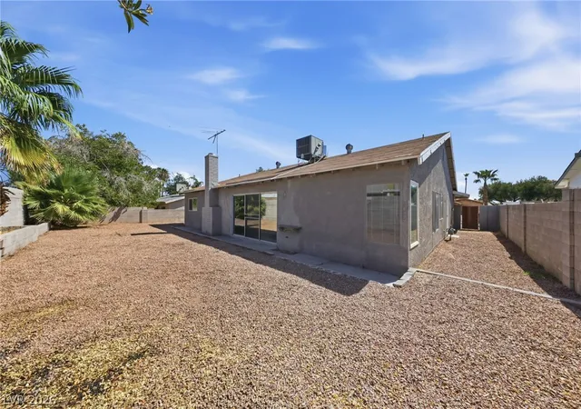 Photo 3 of Sale Pending at 2749 Long Ct, Las Vegas, NV 89121 | MLS# 2803520 | Listing updated on 2026-09-08