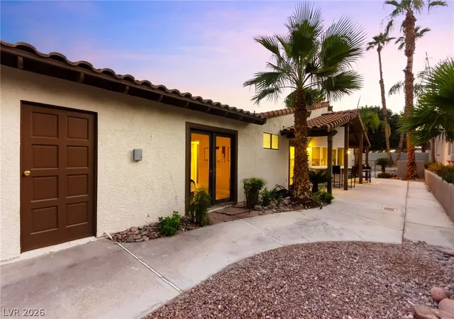 Photo 4 of Single family home for sale at 1900 Plz De La Cruz, Las Vegas, NV 89102 | MLS# 2803579 | Listing updated on 2026-09-15