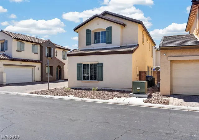 Photo 4 of Sale Pending at 1005 Shades End Ave, North Las Vegas, NV 89081 | MLS# 2803814 | Listing updated on 2026-10-01