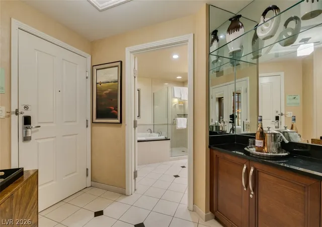 Photo 3 of Condo for sale at 145 E Harmon Ave #2015, Las Vegas, NV 89109 | MLS# 2803885 | Listing updated on 2026-09-23