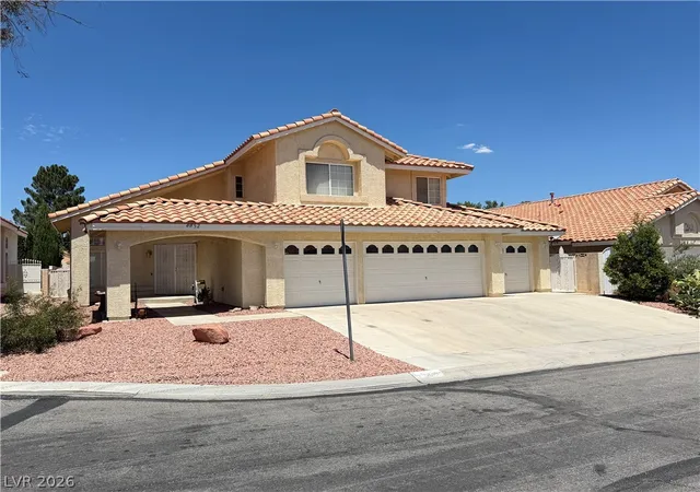 Photo 2 of Sale Pending at 8852 Polo Bay Cir, Las Vegas, NV 89117 | MLS# 2803751 | Listing updated on 2026-09-10